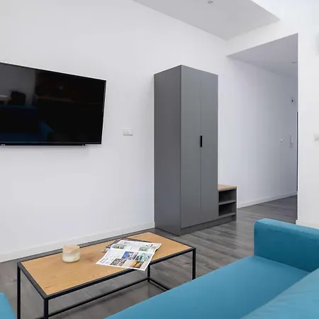 Cozy With Air Conditioning Close To The Center In By Renters * Katowice